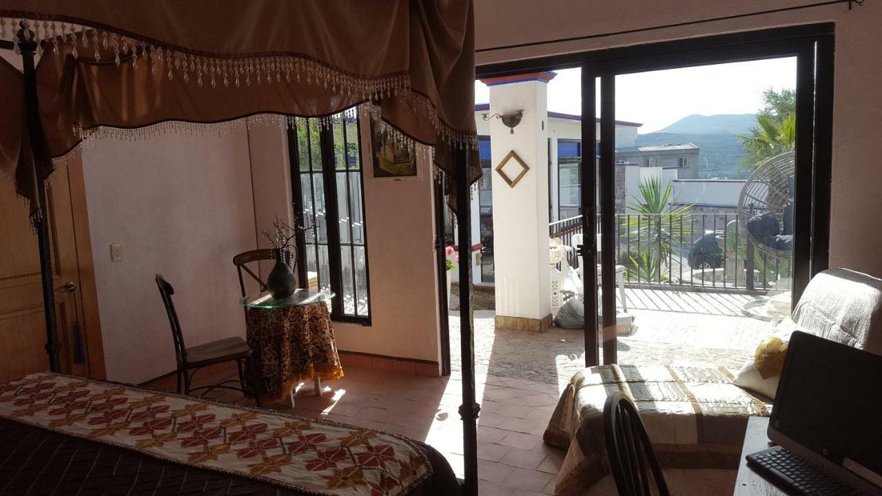 La Casona Azul Bed N Breakfast Santa Rosa de Jauregui Exterior photo